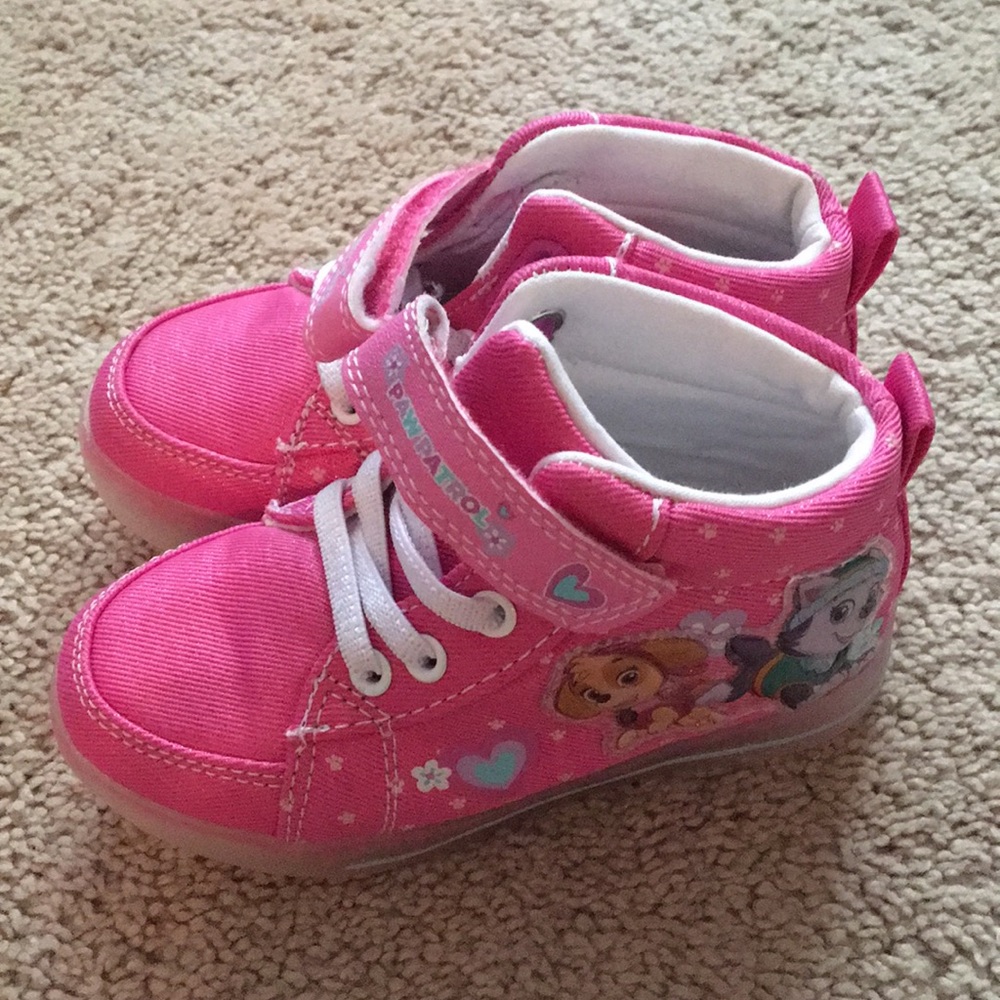 Light up Paw Patrol toddler girl sneakers